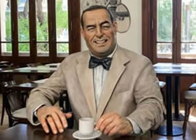 Un cafe con Peron